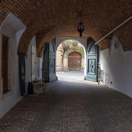 Magister Seven Bed and Breakfast Sibiu Buitenkant foto