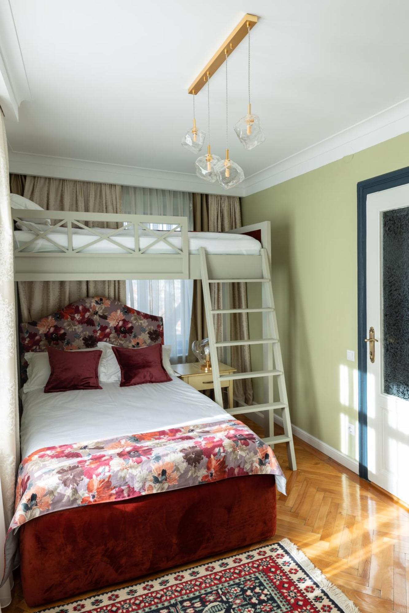 Magister Seven Bed and Breakfast Sibiu Buitenkant foto