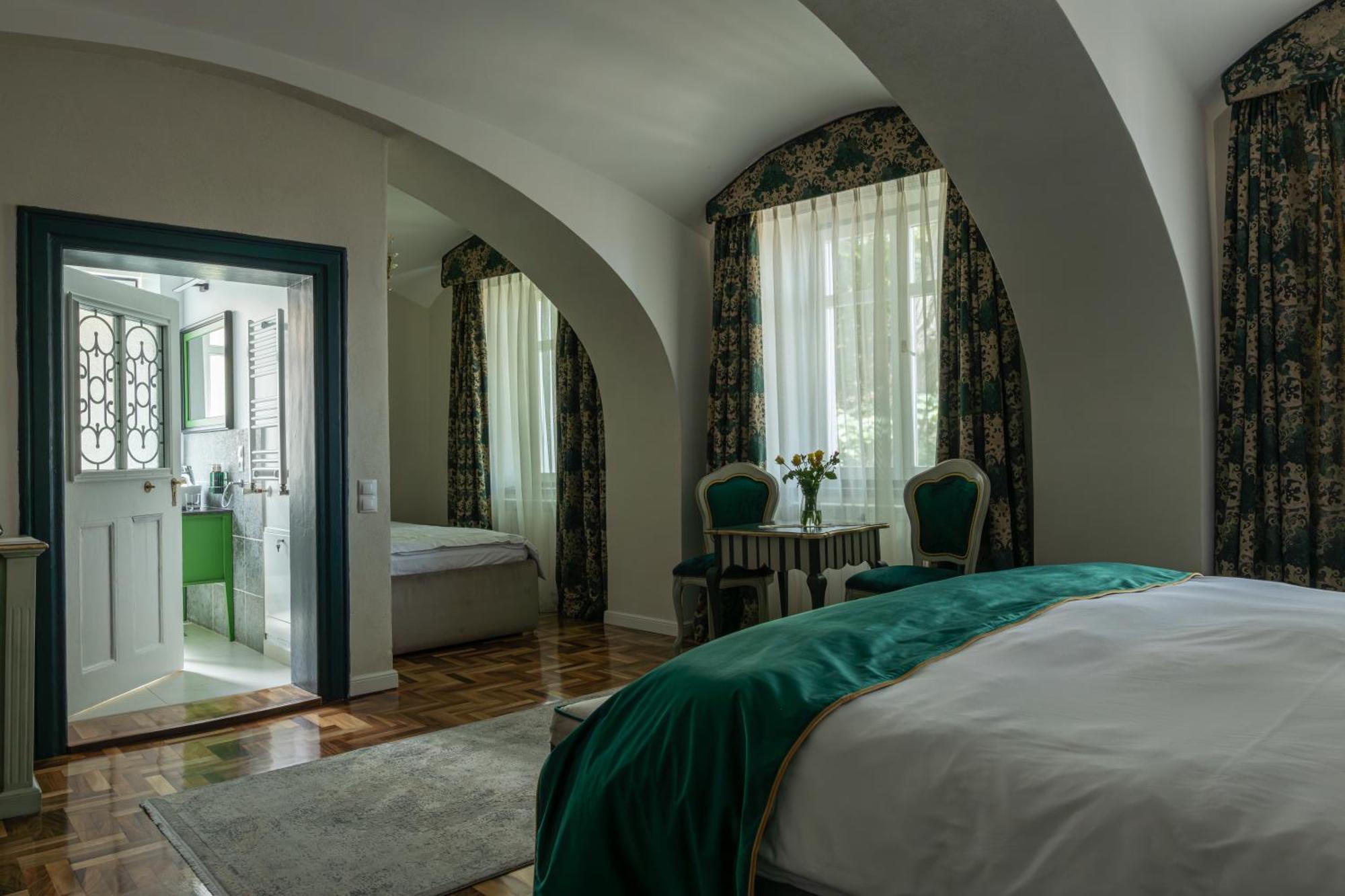 Magister Seven Bed and Breakfast Sibiu Buitenkant foto