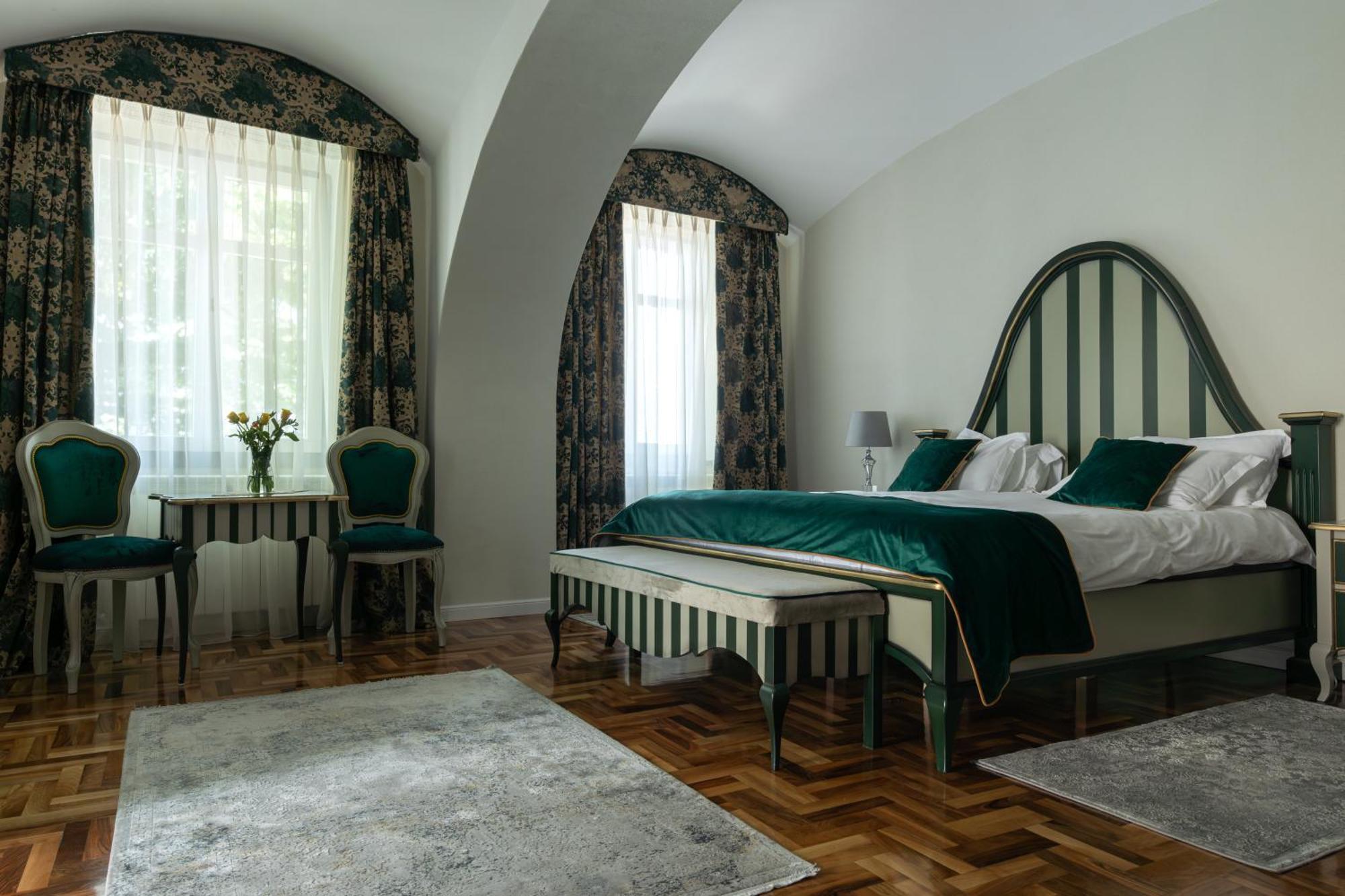 Magister Seven Bed and Breakfast Sibiu Buitenkant foto