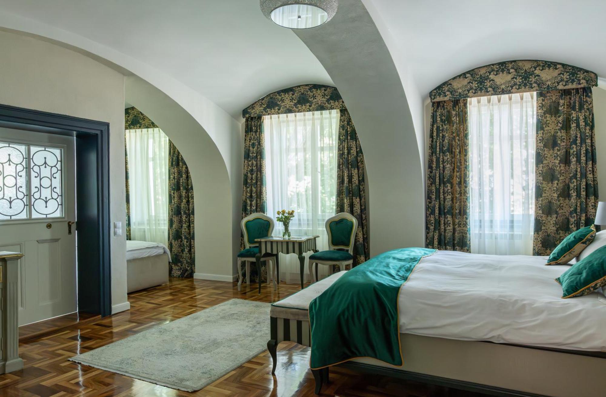 Magister Seven Bed and Breakfast Sibiu Buitenkant foto