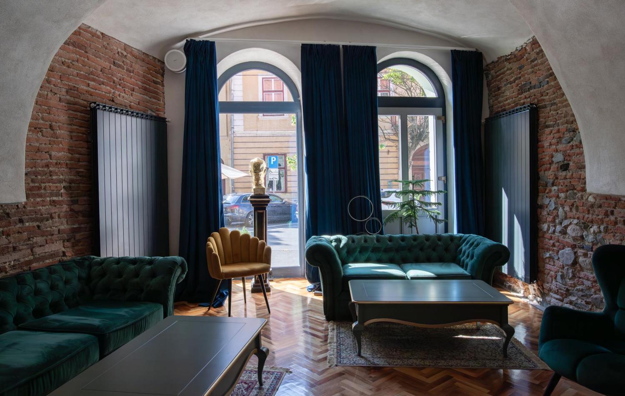 Magister Seven Bed and Breakfast Sibiu Buitenkant foto