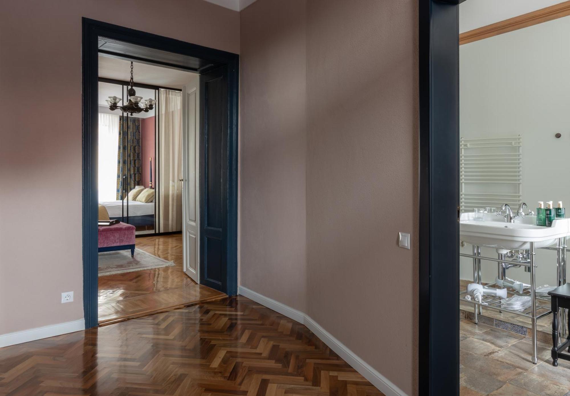Magister Seven Bed and Breakfast Sibiu Buitenkant foto